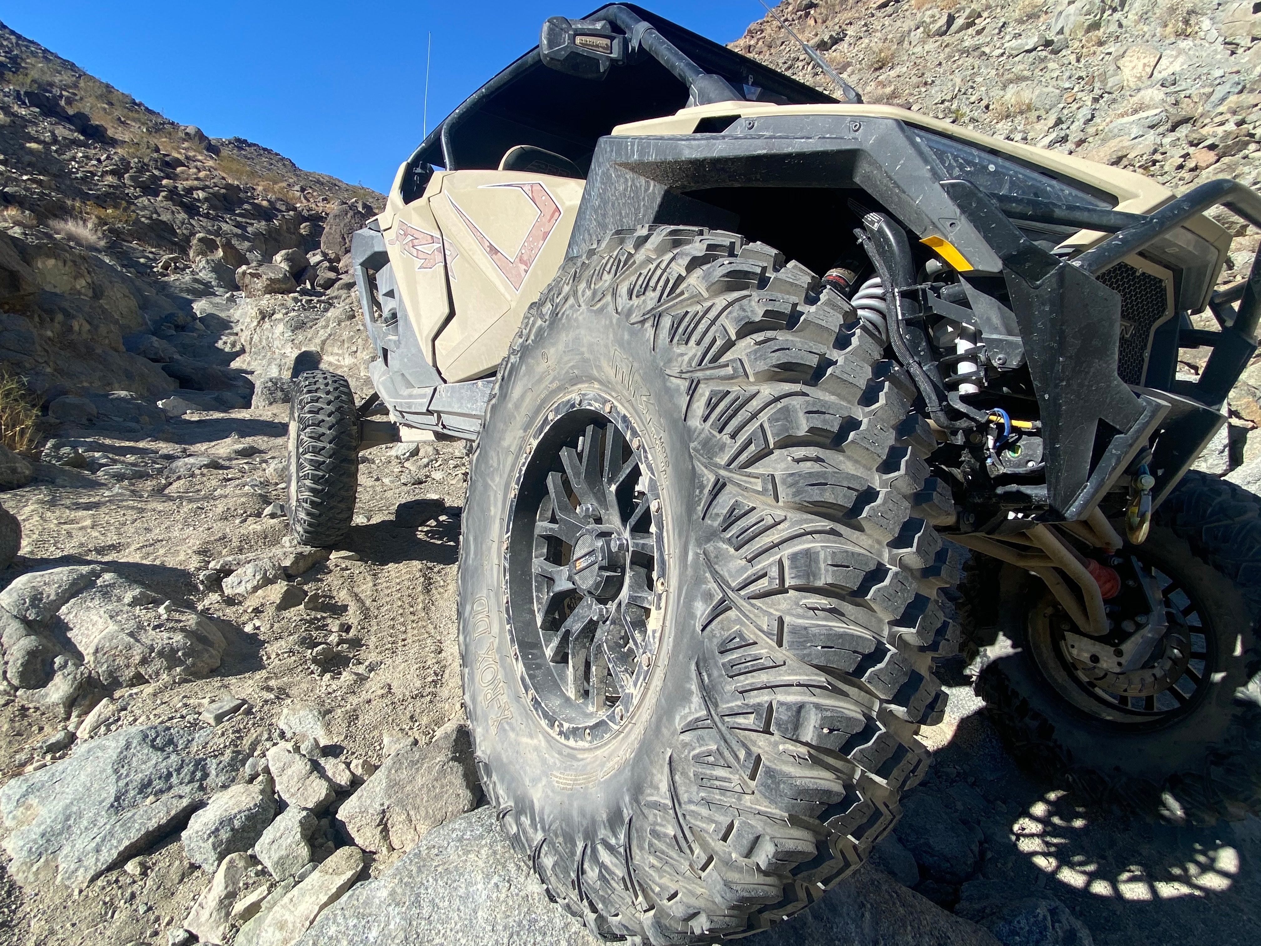 Bering X-RACE-R EUサイズ41（26cm相当） MRT X-ROX UTV TIRE 39 x 10.5 - 18 – RZR LIFE